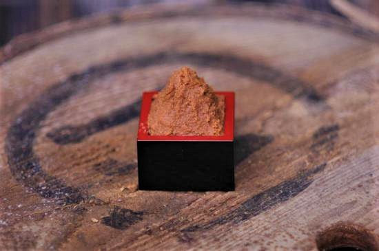 愛菜連の米みそ（中みそ・900ｇ）